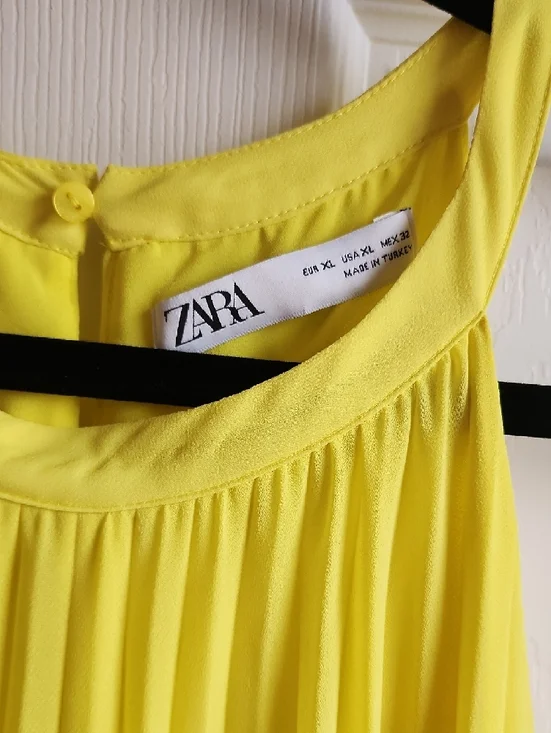 Zara Bright Yellow Pleated Halter Dress XL WORN ONCE! - Picture 3 of 8